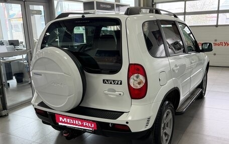 Chevrolet Niva I рестайлинг, 2020 год, 887 000 рублей, 11 фотография
