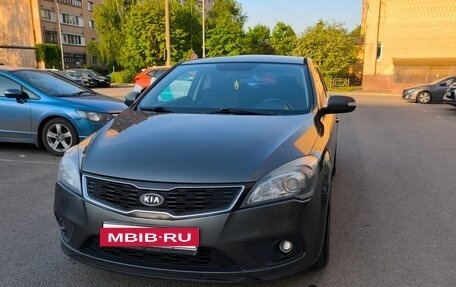 KIA cee'd I рестайлинг, 2011 год, 800 000 рублей, 3 фотография