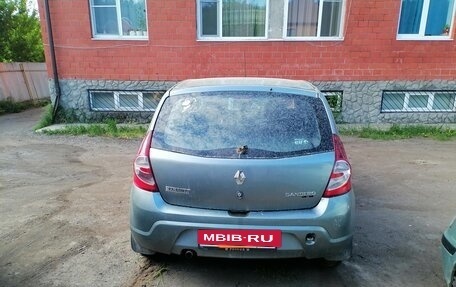 Renault Sandero I, 2010 год, 399 000 рублей, 2 фотография