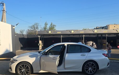 BMW 3 серия, 2020 год, 3 300 000 рублей, 18 фотография