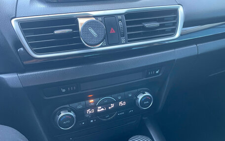 Mazda 3, 2013 год, 1 380 000 рублей, 17 фотография