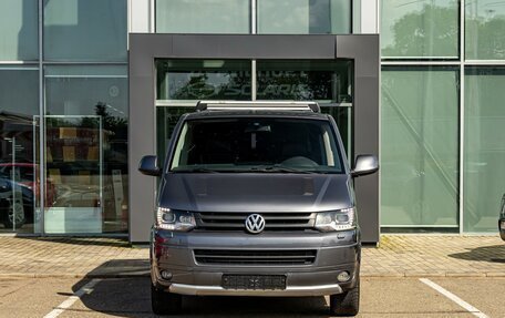 Volkswagen Multivan T5, 2012 год, 2 195 000 рублей, 2 фотография