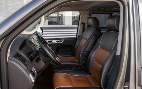 Volkswagen Multivan T5, 2012 год, 2 195 000 рублей, 11 фотография