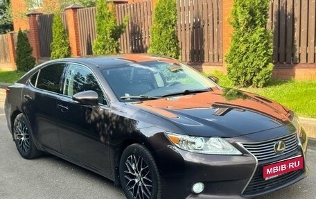 Lexus ES VII, 2014 год, 1 800 000 рублей, 1 фотография