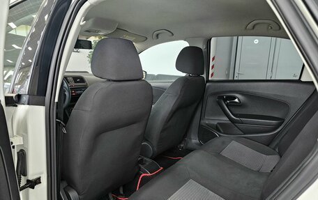 Volkswagen Polo VI (EU Market), 2011 год, 729 000 рублей, 12 фотография