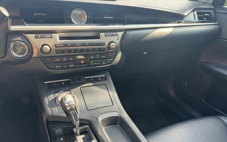 Lexus ES VII, 2014 год, 1 800 000 рублей, 18 фотография