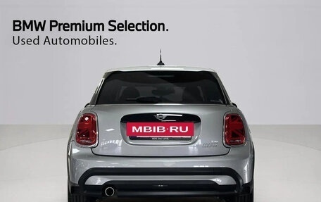 MINI Hatch, 2023 год, 1 860 000 рублей, 4 фотография