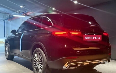 Mercedes-Benz GLC, 2024 год, 6 900 000 рублей, 4 фотография