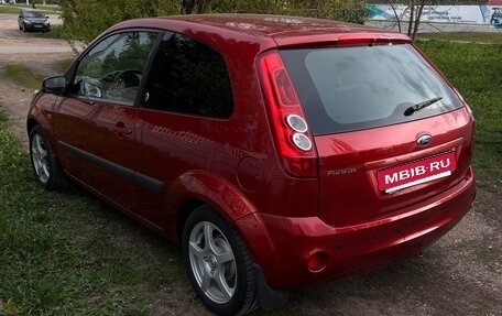 Ford Fiesta, 2006 год, 450 000 рублей, 3 фотография