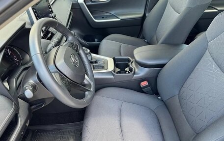 Toyota RAV4, 2020 год, 3 200 000 рублей, 9 фотография