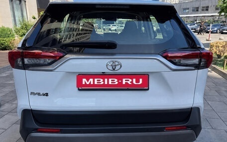 Toyota RAV4, 2020 год, 3 200 000 рублей, 3 фотография