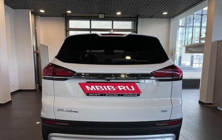 Geely Atlas, 2022 год, 2 230 000 рублей, 4 фотография