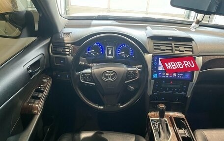 Toyota Camry, 2017 год, 2 099 000 рублей, 18 фотография