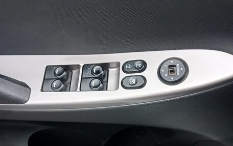 Hyundai Solaris II рестайлинг, 2016 год, 1 150 000 рублей, 10 фотография