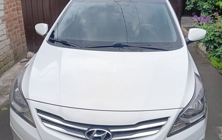 Hyundai Solaris II рестайлинг, 2016 год, 1 150 000 рублей, 3 фотография
