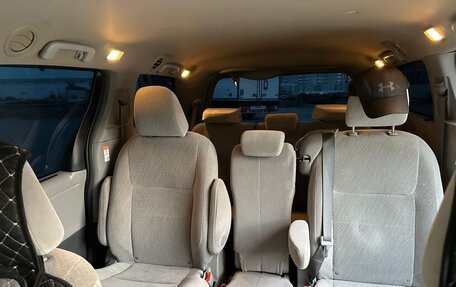 Toyota Sienna III, 2017 год, 2 300 000 рублей, 32 фотография