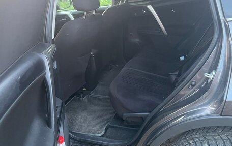 Toyota RAV4, 2012 год, 1 700 000 рублей, 10 фотография