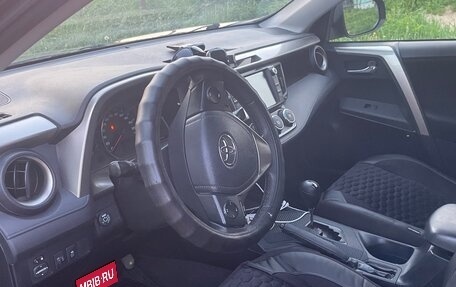 Toyota RAV4, 2012 год, 1 700 000 рублей, 6 фотография