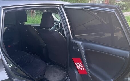 Toyota RAV4, 2012 год, 1 700 000 рублей, 9 фотография