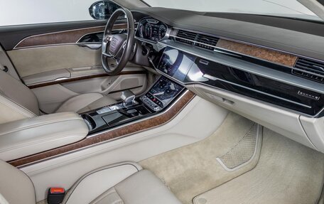 Audi A8, 2021 год, 4 690 000 рублей, 9 фотография
