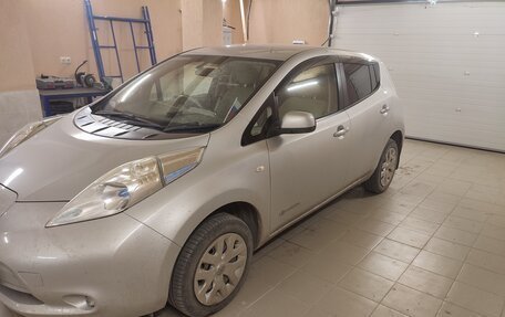 Nissan Leaf I, 2015 год, 1 220 000 рублей, 3 фотография