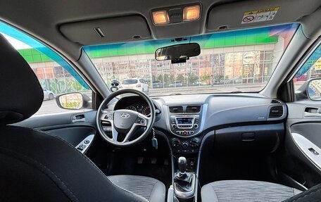 Hyundai Solaris II рестайлинг, 2015 год, 970 000 рублей, 9 фотография