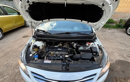 Hyundai Solaris II рестайлинг, 2015 год, 970 000 рублей, 8 фотография
