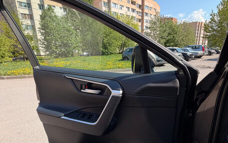 Toyota RAV4, 2019 год, 3 085 000 рублей, 29 фотография