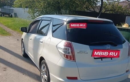 Honda Fit Shuttle I рестайлинг, 2014 год, 1 050 000 рублей, 8 фотография