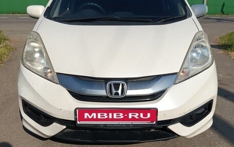 Honda Fit Shuttle I рестайлинг, 2014 год, 1 050 000 рублей, 12 фотография