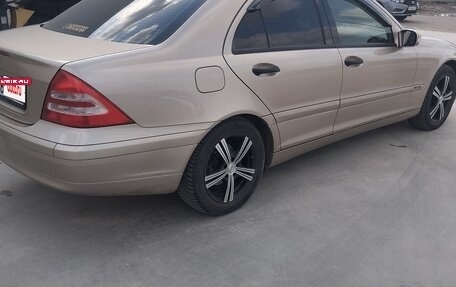 Mercedes-Benz C-Класс, 2003 год, 750 000 рублей, 3 фотография