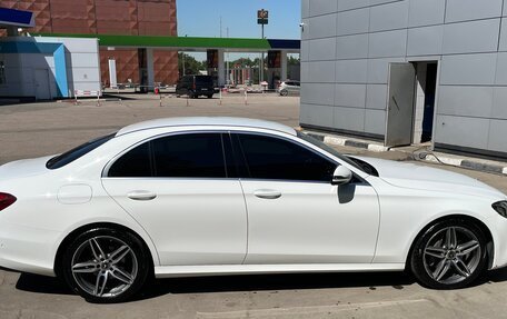 Mercedes-Benz E-Класс, 2018 год, 3 500 000 рублей, 3 фотография