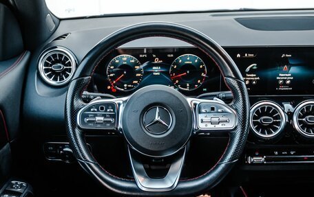 Mercedes-Benz GLA, 2021 год, 3 800 000 рублей, 13 фотография