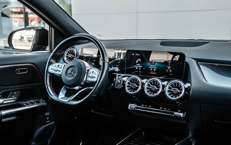 Mercedes-Benz GLA, 2021 год, 3 800 000 рублей, 16 фотография