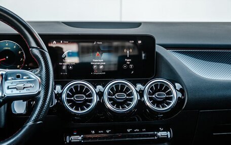 Mercedes-Benz GLA, 2021 год, 3 800 000 рублей, 33 фотография