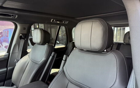 Land Rover Range Rover IV рестайлинг, 2025 год, 18 023 000 рублей, 12 фотография