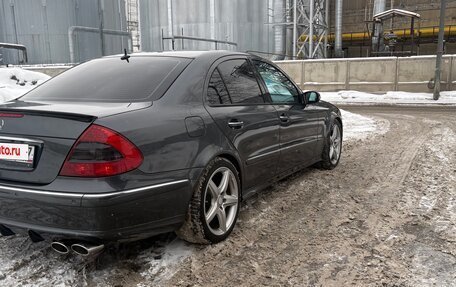Mercedes-Benz E-Класс, 2005 год, 1 050 000 рублей, 5 фотография