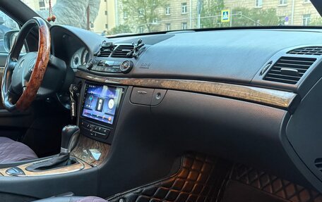 Mercedes-Benz E-Класс, 2005 год, 1 050 000 рублей, 15 фотография