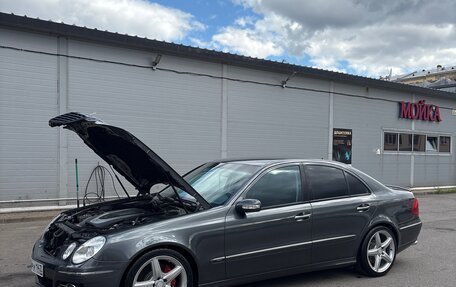 Mercedes-Benz E-Класс, 2005 год, 1 050 000 рублей, 13 фотография