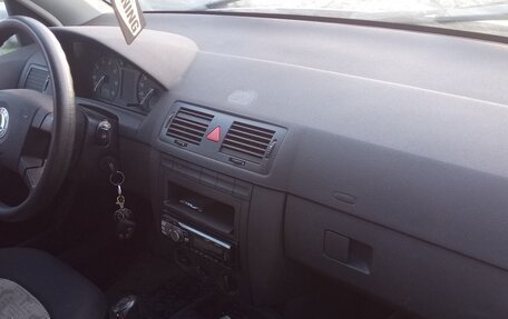 Skoda Fabia I, 2003 год, 240 000 рублей, 15 фотография