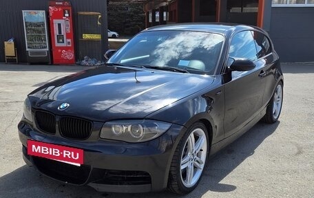 BMW 1 серия, 2009 год, 1 650 000 рублей, 7 фотография
