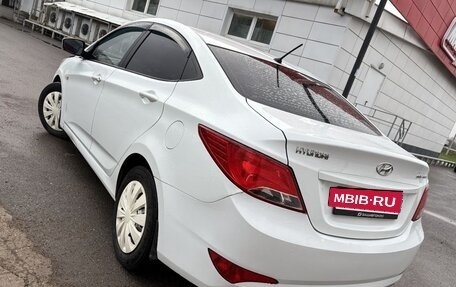 Hyundai Solaris II рестайлинг, 2014 год, 885 000 рублей, 3 фотография
