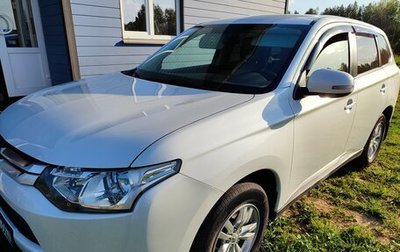 Mitsubishi Outlander III рестайлинг 3, 2014 год, 1 395 000 рублей, 1 фотография