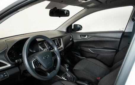 Hyundai Solaris II рестайлинг, 2021 год, 1 540 000 рублей, 5 фотография