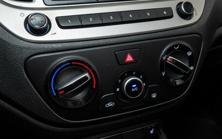 Hyundai Solaris II рестайлинг, 2021 год, 1 540 000 рублей, 11 фотография