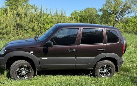 Chevrolet Niva I рестайлинг, 2013 год, 730 000 рублей, 2 фотография