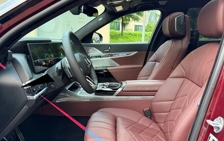 BMW 7 серия, 2023 год, 17 800 000 рублей, 18 фотография
