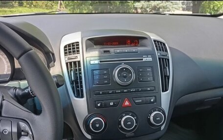 KIA cee'd I рестайлинг, 2011 год, 620 000 рублей, 12 фотография