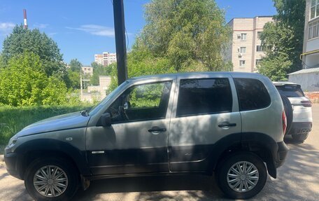 Chevrolet Niva I рестайлинг, 2011 год, 300 000 рублей, 3 фотография