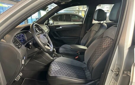 Volkswagen Tiguan II, 2022 год, 3 350 000 рублей, 12 фотография